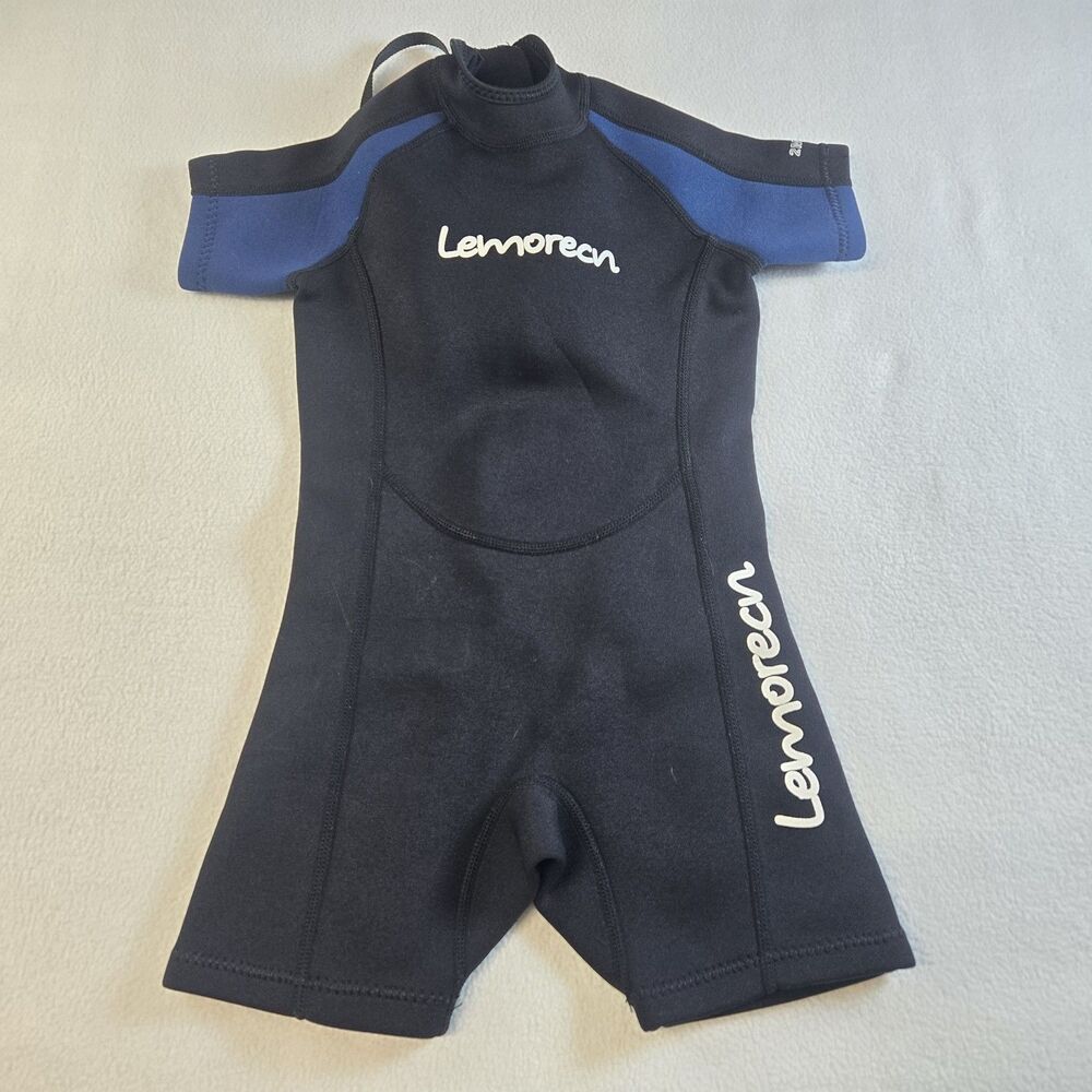 Kid’s Lemorecn 2MM Wet Suit Size US 6 Black w/blue accent Unisex Child Surf gear